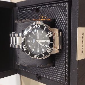 INC International Concepts Men’s Silver Stainless Steel Black Dial Dive Watch